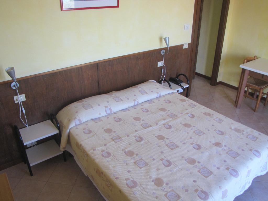 Villa Girasole Torri Del Benaco Eksteriør bilde